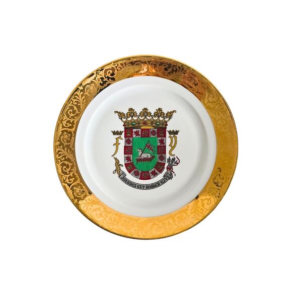 Olivenza Spain City Crest Plate with Gold Border Tharaud Limoges Made in France - Picture 1 of 10